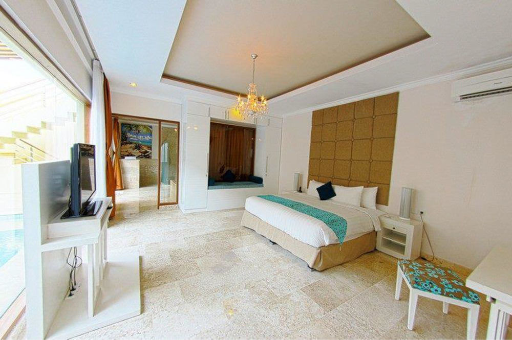 Nunamkhalu Private And Nusa Dua (Bali)