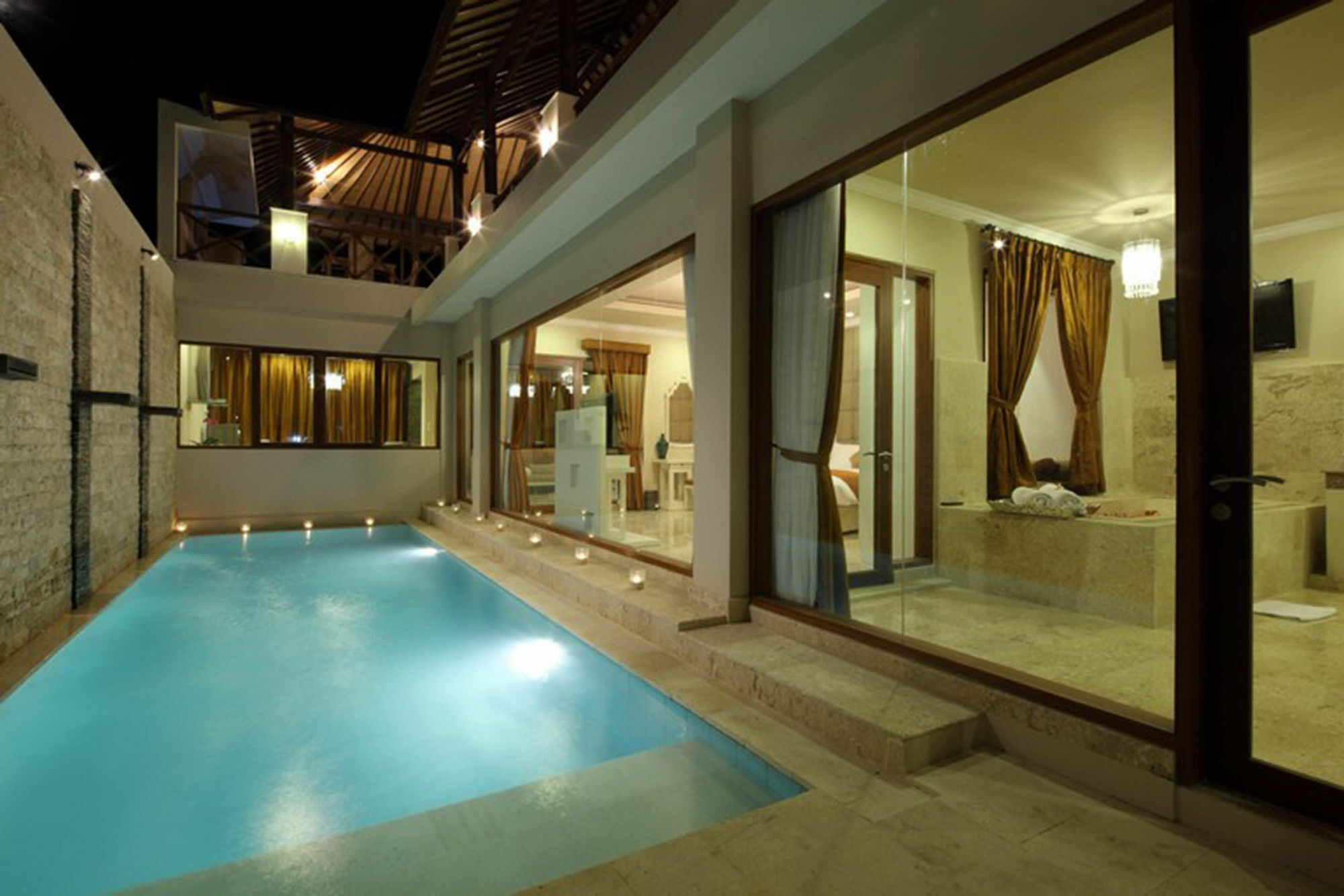 Nunamkhalu Private And *